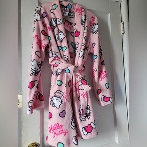 Hello Kitty XL Valentines Robe!